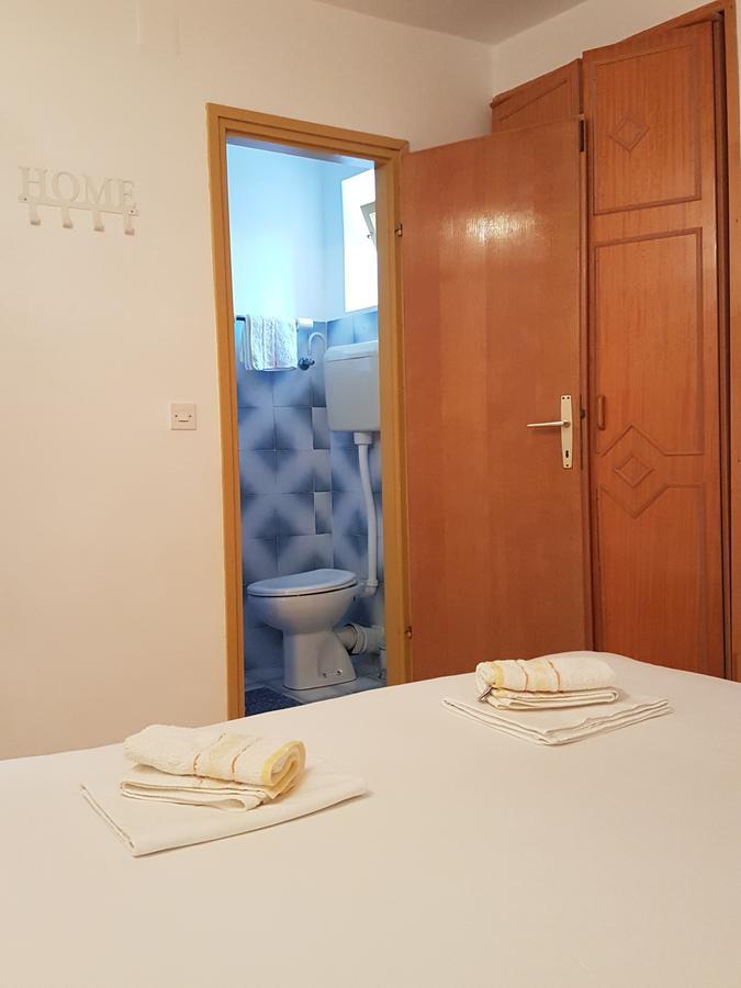 Apartmani Toni Poce Primošten المظهر الخارجي الصورة