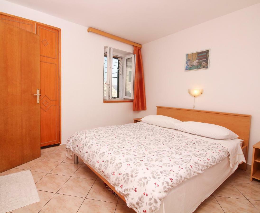 Apartmani Toni Poce Primošten المظهر الخارجي الصورة
